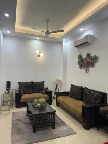 Living Room in 2 BHK Builder Floor at Ansal Sushant Lok I, Sector 43 – for Rent