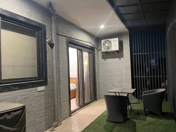 Living Room in 2 BHK Builder Floor at Ansal Sushant Lok I, Sector 43 – for Rent