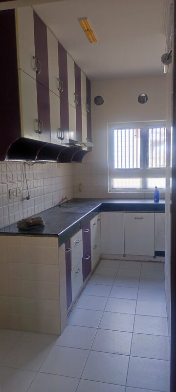 Kitchen in 3 BHK Builder Floor at BPTP Eden Estate, Sector 81 – for Sale