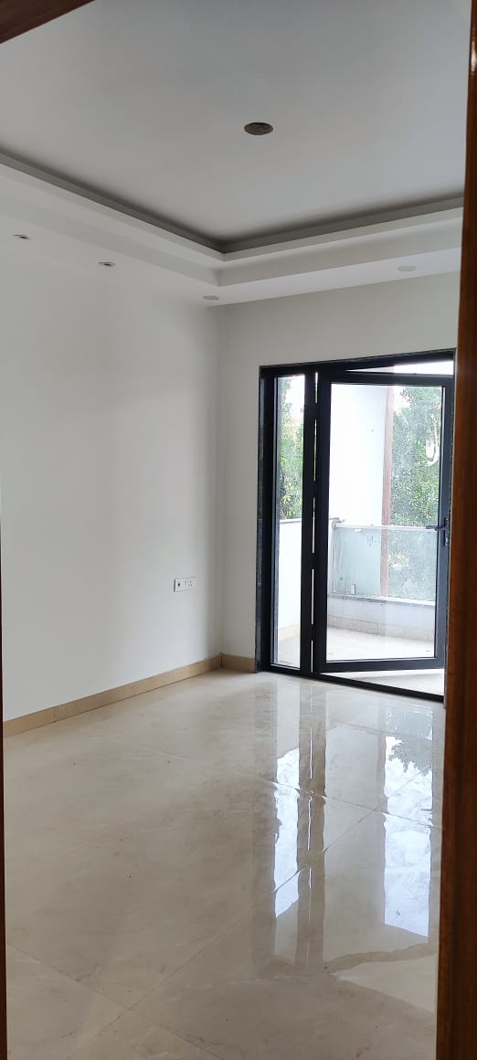 3 BHK + Pooja Room,Study Room,Extra Room Builder Floor For Sale in BPTP Parkland