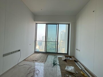 Room in 5 BHK Apartment at Rustomjee Crown, Prabhadevi – for Rent