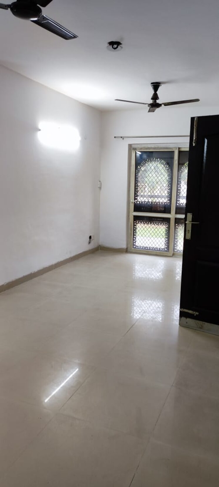 Room, bptp-park-81 3 Bedroom 300 Sq.Ft. Builder Floor In Sector 81 Faridabad 8224595