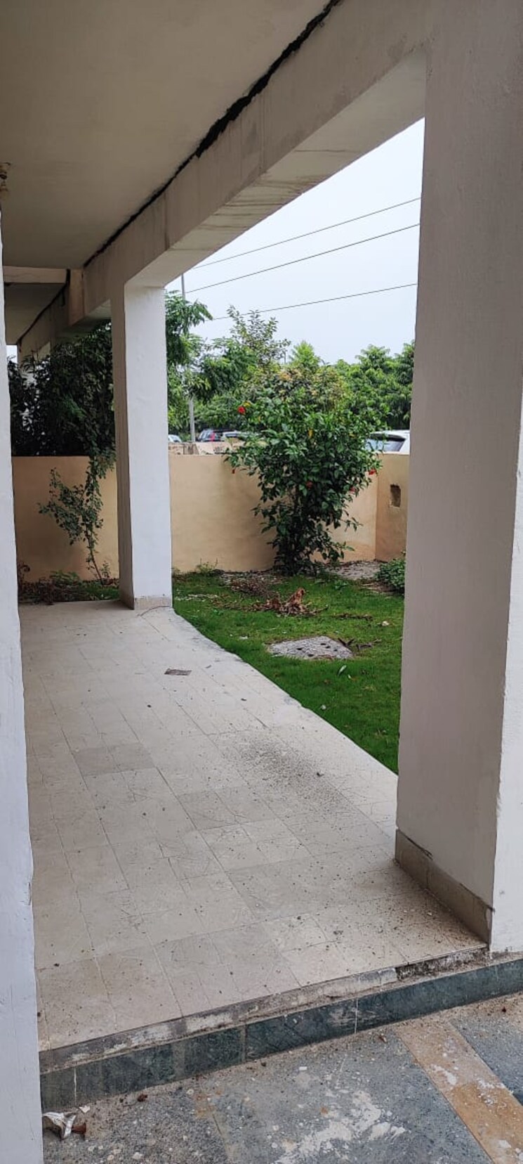 Balcony, bptp-park-81 3 Bedroom 300 Sq.Ft. Builder Floor In Sector 81 Faridabad 8224595