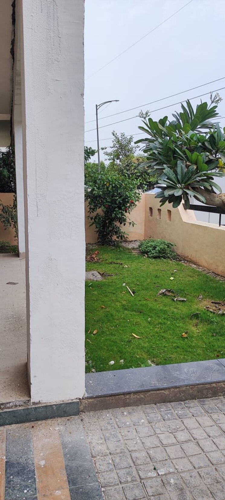 Balcony, bptp-park-81 3 Bedroom 300 Sq.Ft. Builder Floor In Sector 81 Faridabad 8224595