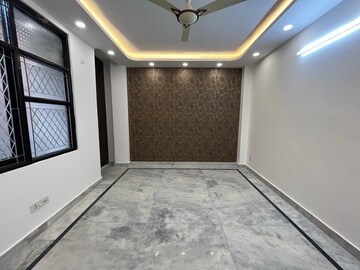 Room in 3 BHK Builder Floor at Govindpuri – for Sale