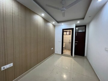 Room in 3 BHK Builder Floor at Govindpuri – for Sale