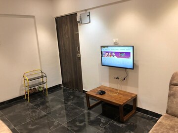 Living Room in 2 BHK Apartment at Sai Baba Complex Goregaon, Goregaon East – for Rent