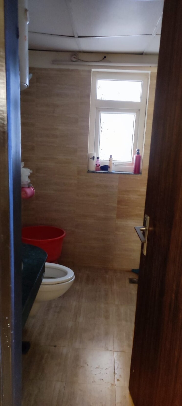Bathroom, bptp-parkland-pride 3 Bedroom 190 Sq.Yd. Builder Floor In Sector 77 Faridabad 8224714