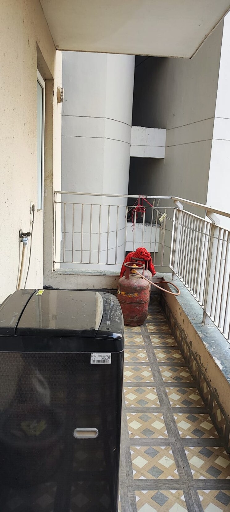 Balcony, bptp-parkland-pride 3 Bedroom 190 Sq.Yd. Builder Floor In Sector 77 Faridabad 8224714