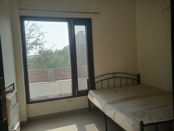 Room in 3 BHK Apartment at Sector 31 – for Rent