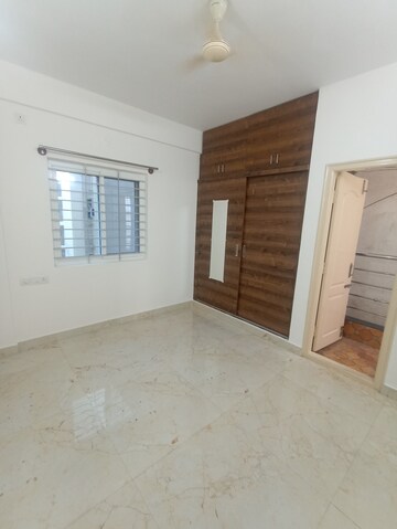 Room in 1 BHK Builder Floor at Hsr Layout – for Rent