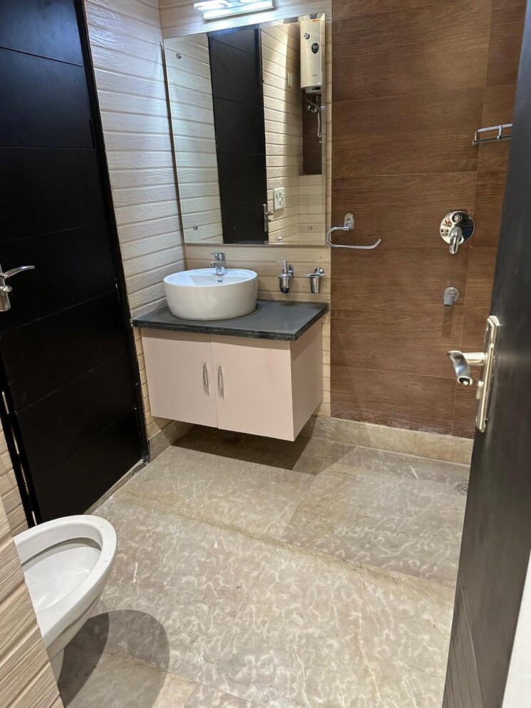 Bathroom, kohinoor-famville 3 Bedroom 927 Sq.Ft. Apartment In Hinjewadi Pune 8224769