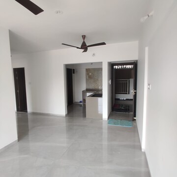 Room in 2 BHK Apartment at Oxy Beaumonde, Viman Nagar – for Rent