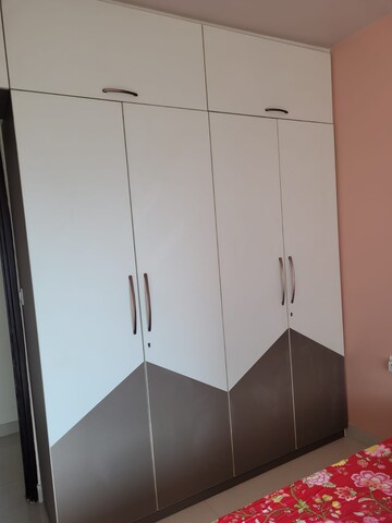 Furnished Amenities in 2 BHK Apartment at Arkade Earth, Kanjurmarg East – for Rent