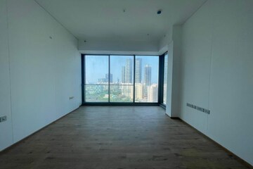 Room in 4 BHK Apartment at Rustomjee Crown, Prabhadevi – for Rent