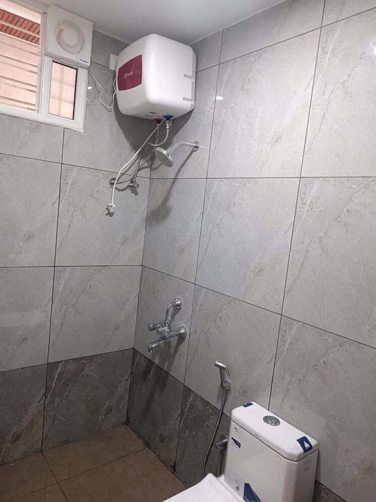 Bathroom, hsr layout 6+ Bedroom 5900 Sq.Ft. Independent House In Hsr Layout Bangalore 8224874