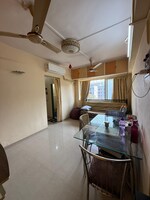 1 BHK 430 Sq.Ft. Apartment in Shree Chitrakut CHS