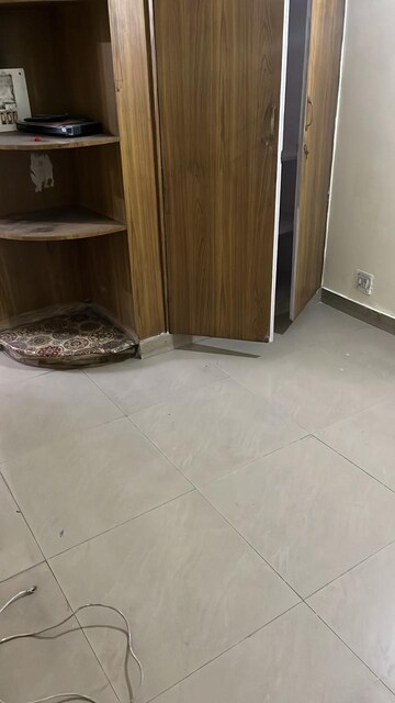 Room in 3.5 BHK Apartment at Mansa Devi – for Rent