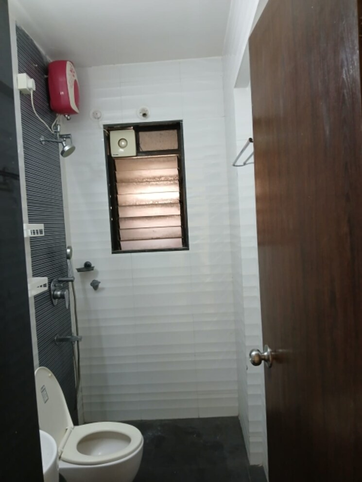 Bathroom, horizon-green 2 Bedroom 708 Sq.Ft. Apartment In Borivali East Mumbai 8224930