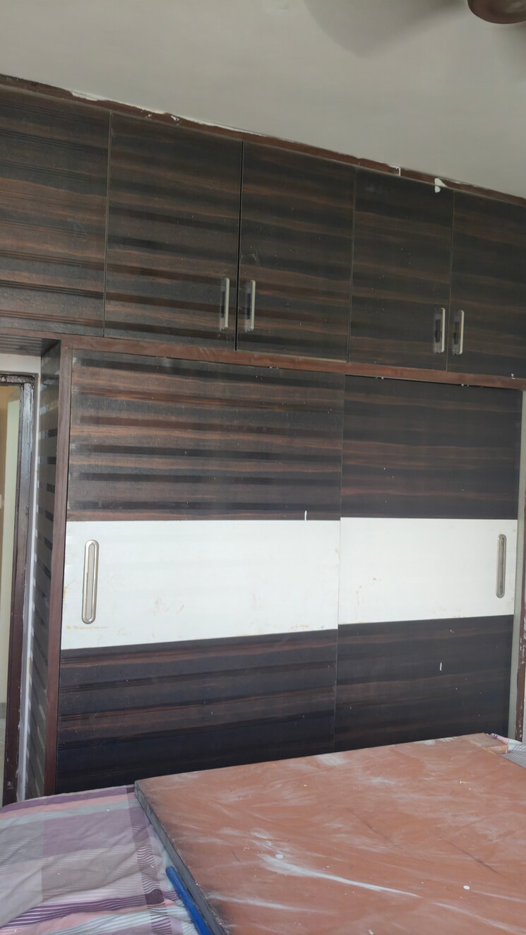 Room, ambala highway 2.5 Bedroom 115 Sq.Yd. Apartment In Ambala Highway Zirakpur 8224927