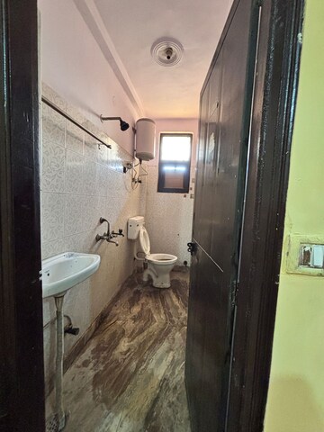 Bathroom in 1 RK Apartment at New Ashok Nagar – for Rent