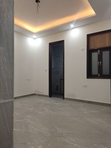 Room in 2 BHK Builder Floor at East Of Kailash – for Sale