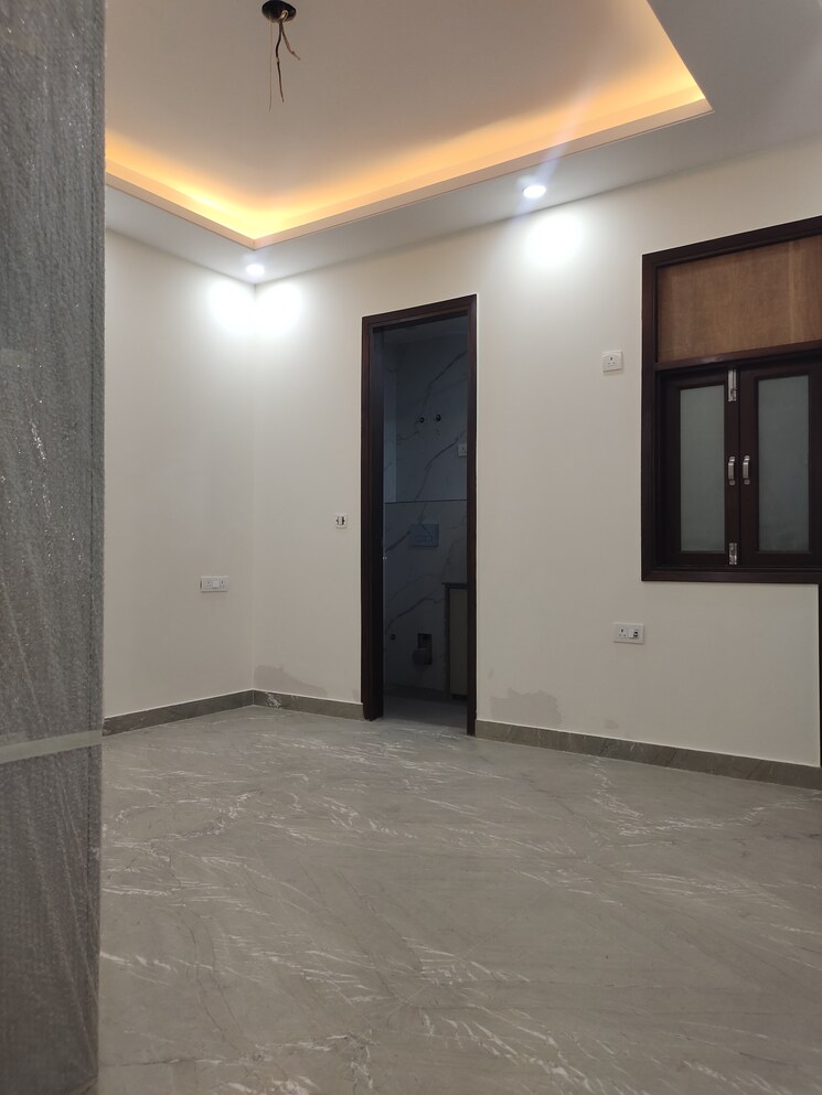 Room, east of kailash 2 Bedroom 900 Sq.Ft. Builder Floor In East Of Kailash Delhi 8224967