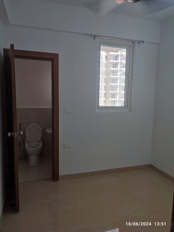 Room in 3 BHK Apartment at ATS Nobility, Sector 4, Greater Noida – for Rent