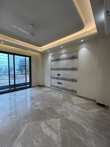 Room in 4 BHK Builder Floor at Ansal API Esencia, Sector 67 – for Sale
