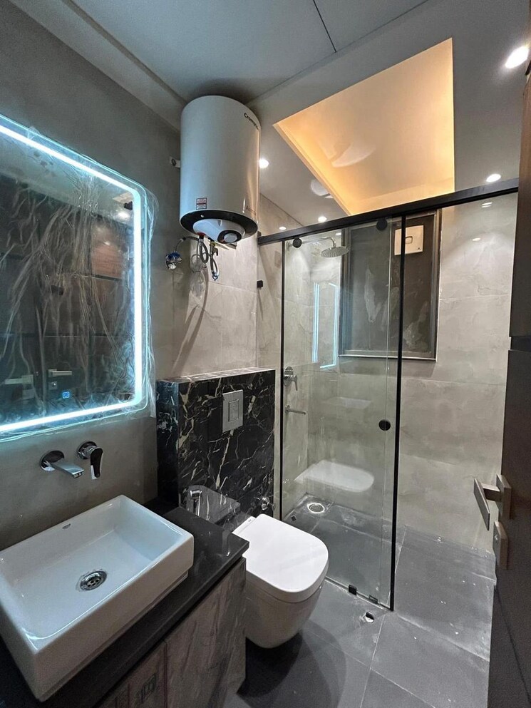 Master Bedroom, ansal-api-esencia 4 Bedroom 2400 Sq.Ft. Builder Floor In Sector 67 Gurgaon 8224987