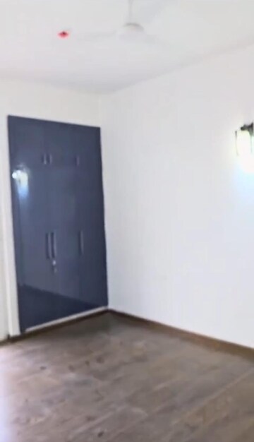 Room in 3 BHK Apartment at ATS Nobility, Sector 4, Greater Noida – for Rent