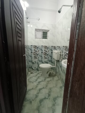 Bathroom in 1 BHK Apartment at Kondapur – for Rent