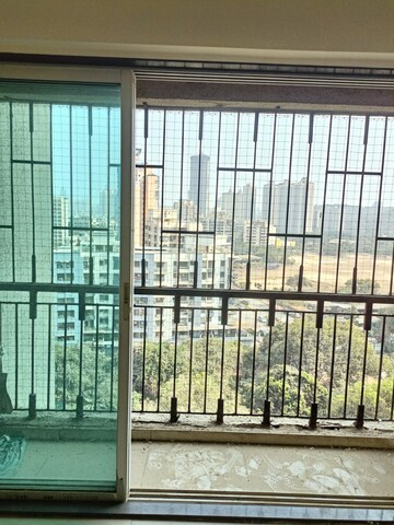 Room in 1 BHK Apartment at Vihang Valley Phase 2, Kasarvadavali – for Sale