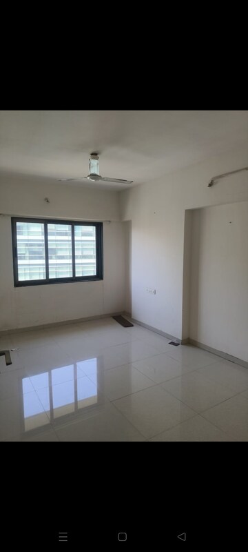 Bedroom in 2 BHK Apartment at Kanakia Spaces Sevens, Andheri East – for Rent