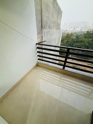 Staircase in 2 BHK Builder Floor at Sector 43 – for Rent