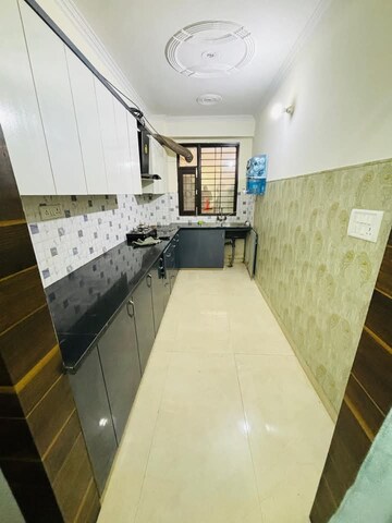 Kitchen in 2 BHK Builder Floor at Sector 43 – for Rent