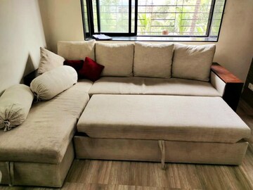 Living Room in 1 BHK Apartment at Andheri West – for Rent