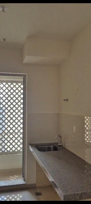 Furnished Amenities in 2 BHK Apartment at Piramal Vaikunth, Balkum Pada – for Rent