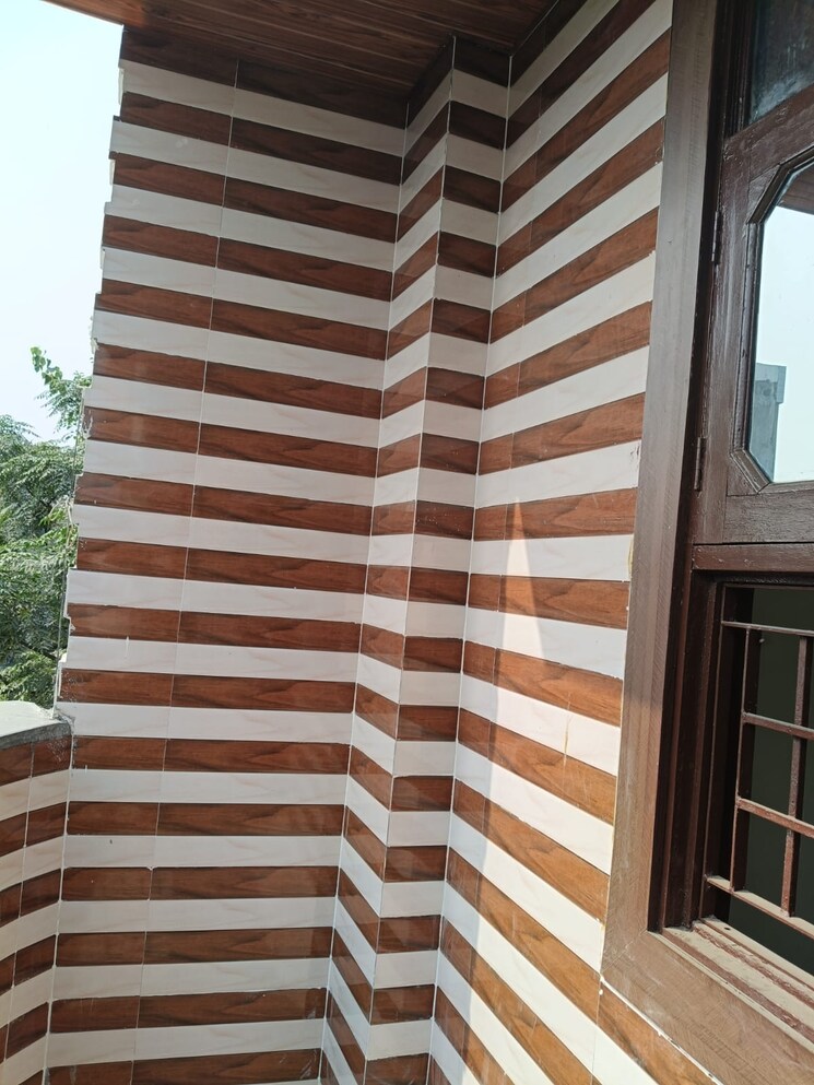 Exterior View, smart-lane 3 Bedroom 1400 Sq.Ft. Builder Floor In Niti Khand Ghaziabad 8225051