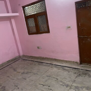 Room in 1 BHK Builder Floor at New Ashok Nagar – for Rent