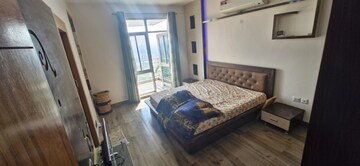 Bedroom in 3 BHK Builder Floor at RPS Palm Drive, Sector 88 – for Rent