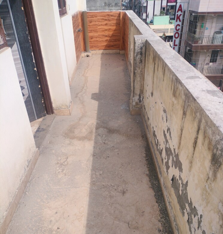 Balcony, new ashok nagar 2 Bedroom 70 Sq.Yd. Builder Floor In New Ashok Nagar Delhi 8225133