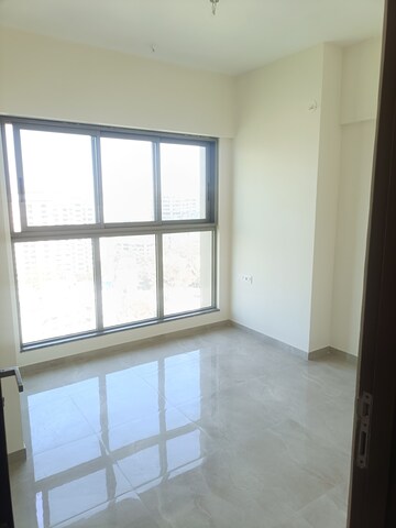 Room in 2 BHK Apartment at Sheth Irene, Malad West – for Rent