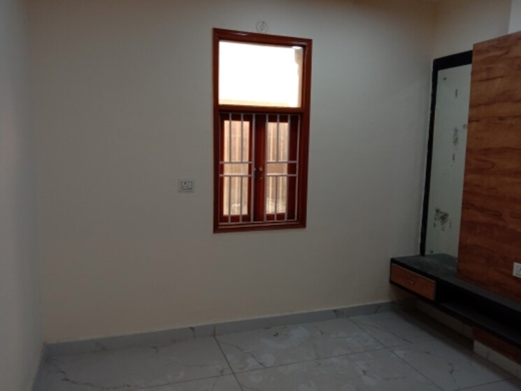 Room, dwarka mor 2 Bedroom 495 Sq.Ft. Builder Floor In Dwarka Mor Delhi 8225142