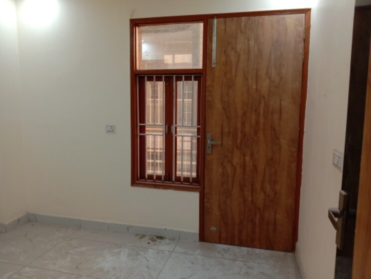 Room, dwarka mor 2 Bedroom 495 Sq.Ft. Builder Floor In Dwarka Mor Delhi 8225142