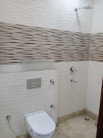 Bathroom in 2.5 BHK Builder Floor at Paschim Vihar – for Sale