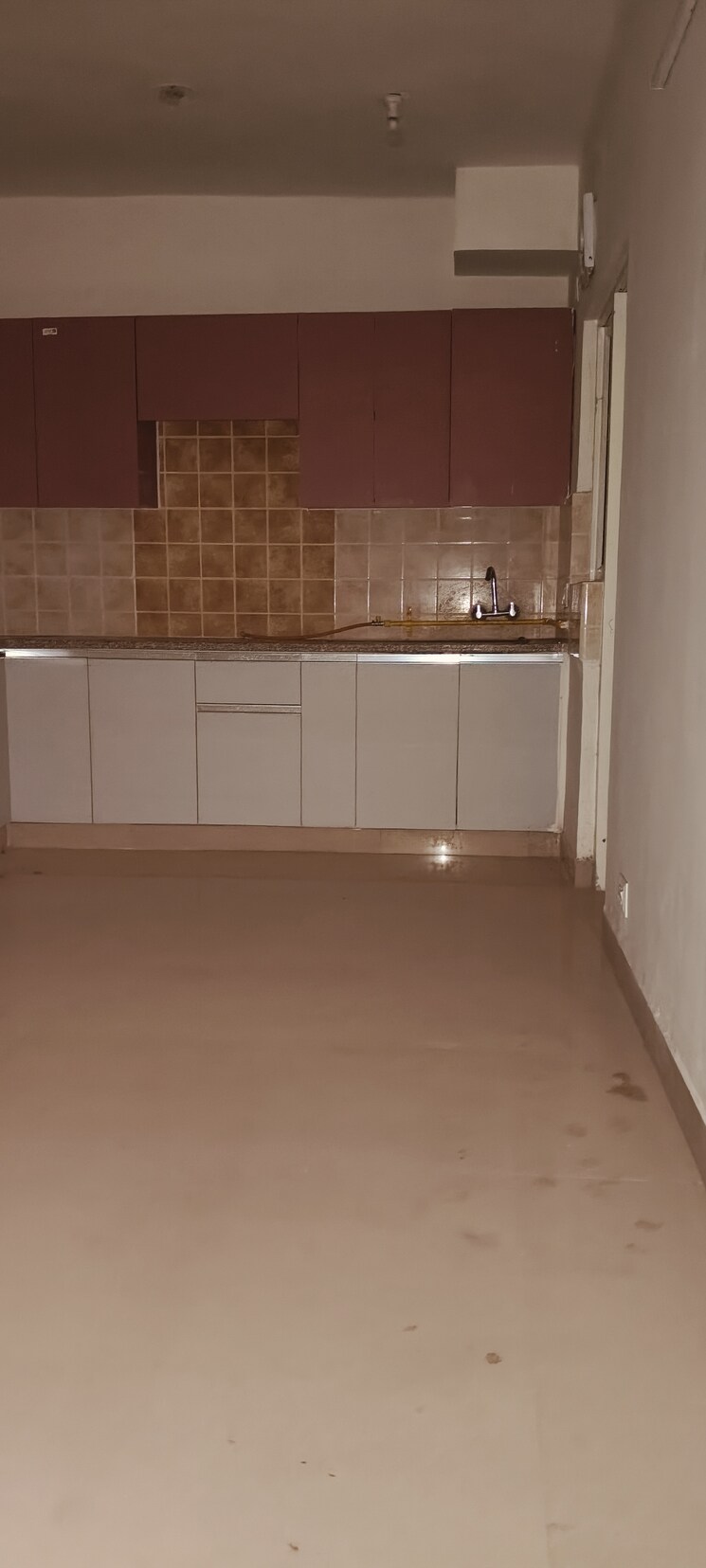 Kitchen, gardenia-golf-city 3 Bedroom 1350 Sq.Ft. Apartment In Sector 75 Noida 8225164