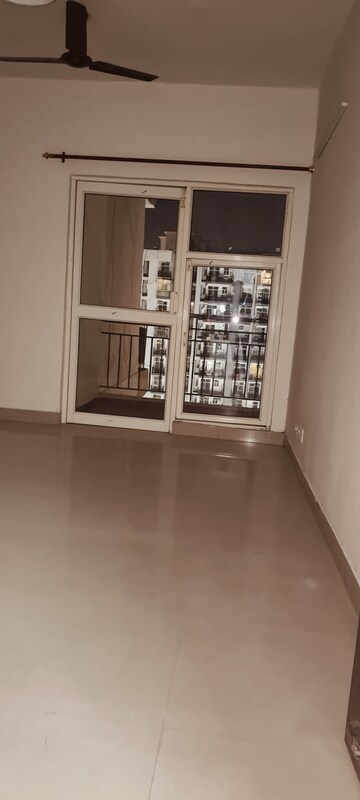 Room in 3 BHK Apartment at Gardenia Golf City, Sector 75 – for Sale