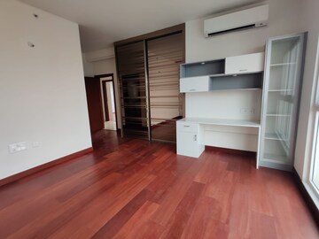 Room in 3 BHK Apartment at Karle Zenith, Hebbal – for Rent