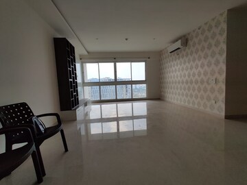 Room in 3 BHK Apartment at Karle Zenith, Hebbal – for Rent